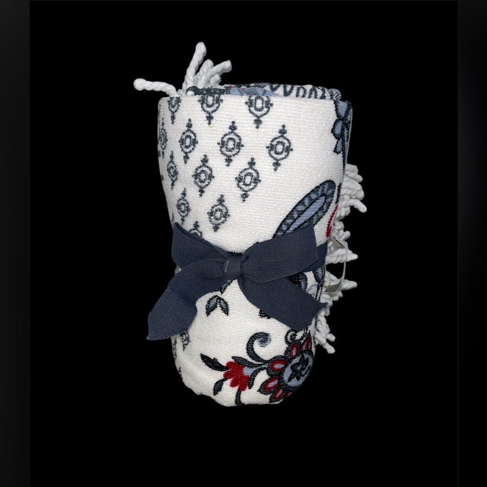 New Maurice’s throw blanket